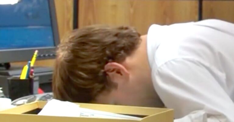 Doctors Warn This Common Daily Habit Is Making You Feel Exhausted All Day