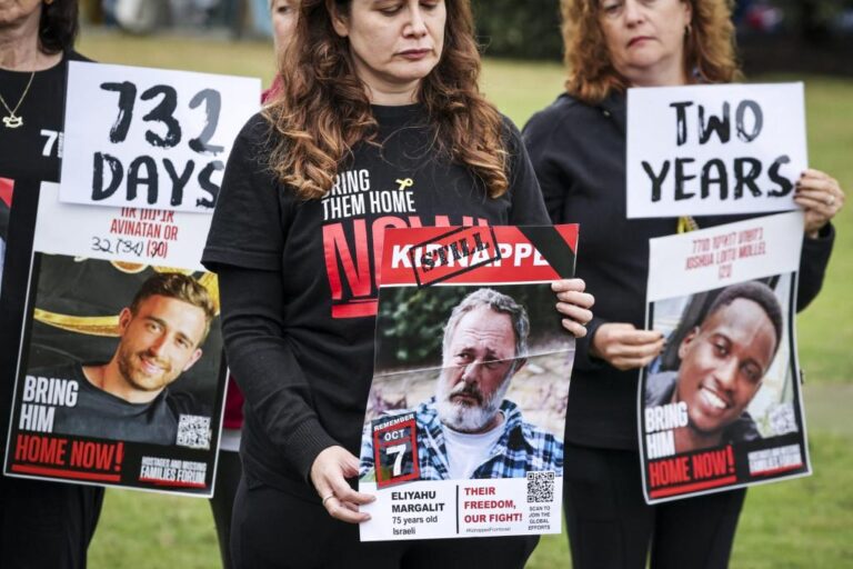 Hamas supporters begged for ceasefire — but only on their terms