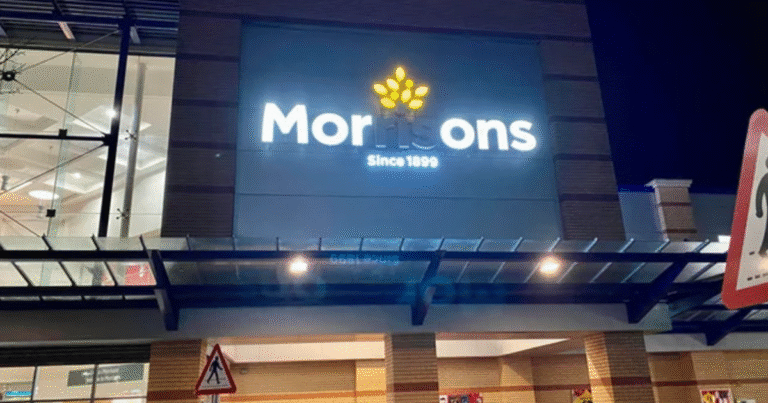 66 Funniest Burnt-Out Signs That Sent The Wrong Message